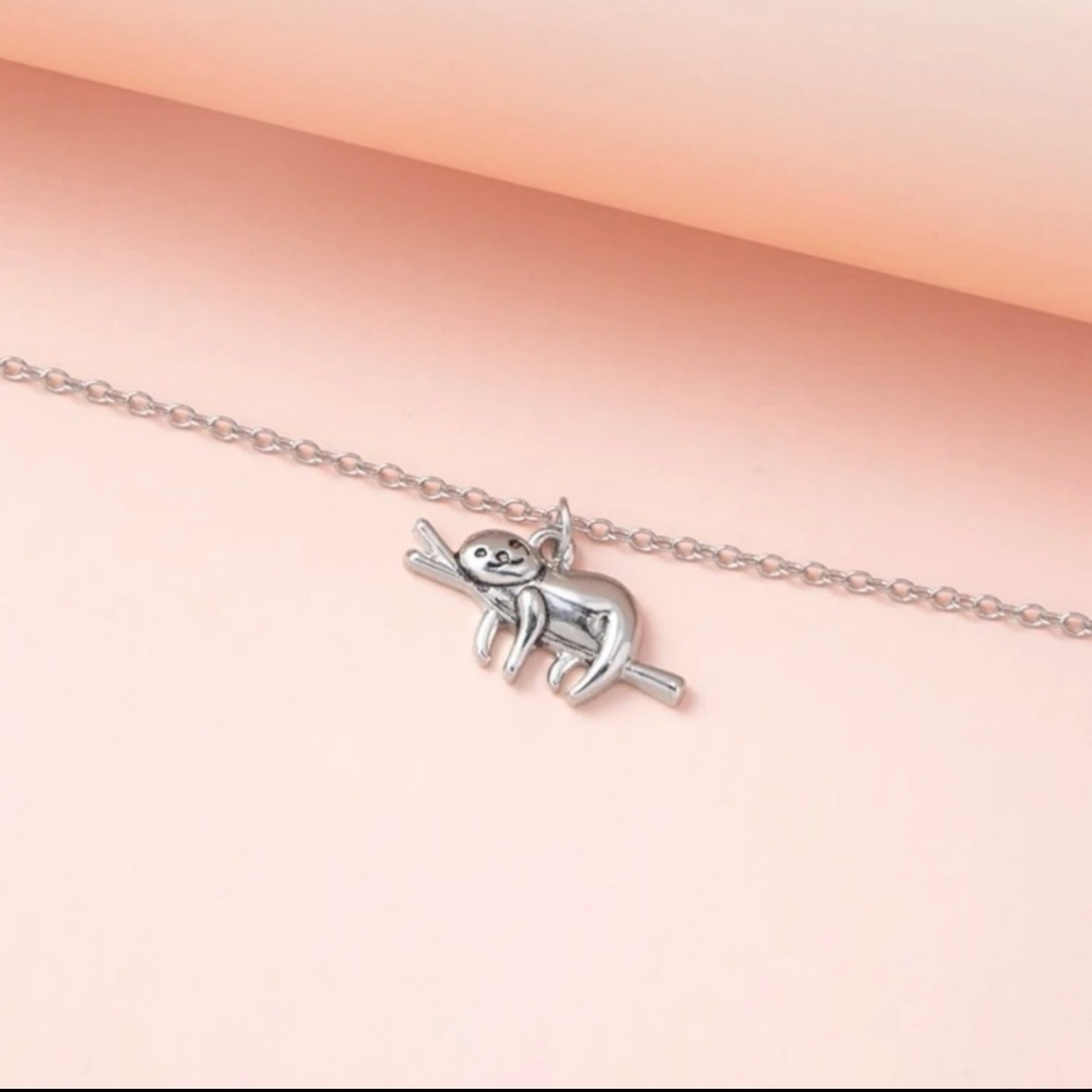 ⭐ FINAL PRICE ⭐ Sloth Silver Tone Necklace - Picture 3 of 7